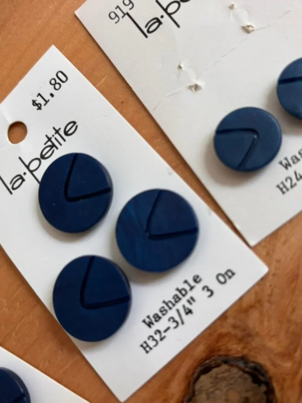 Lot of 3 Vintage La Petite brand buttons, style H32 H24 in blue.